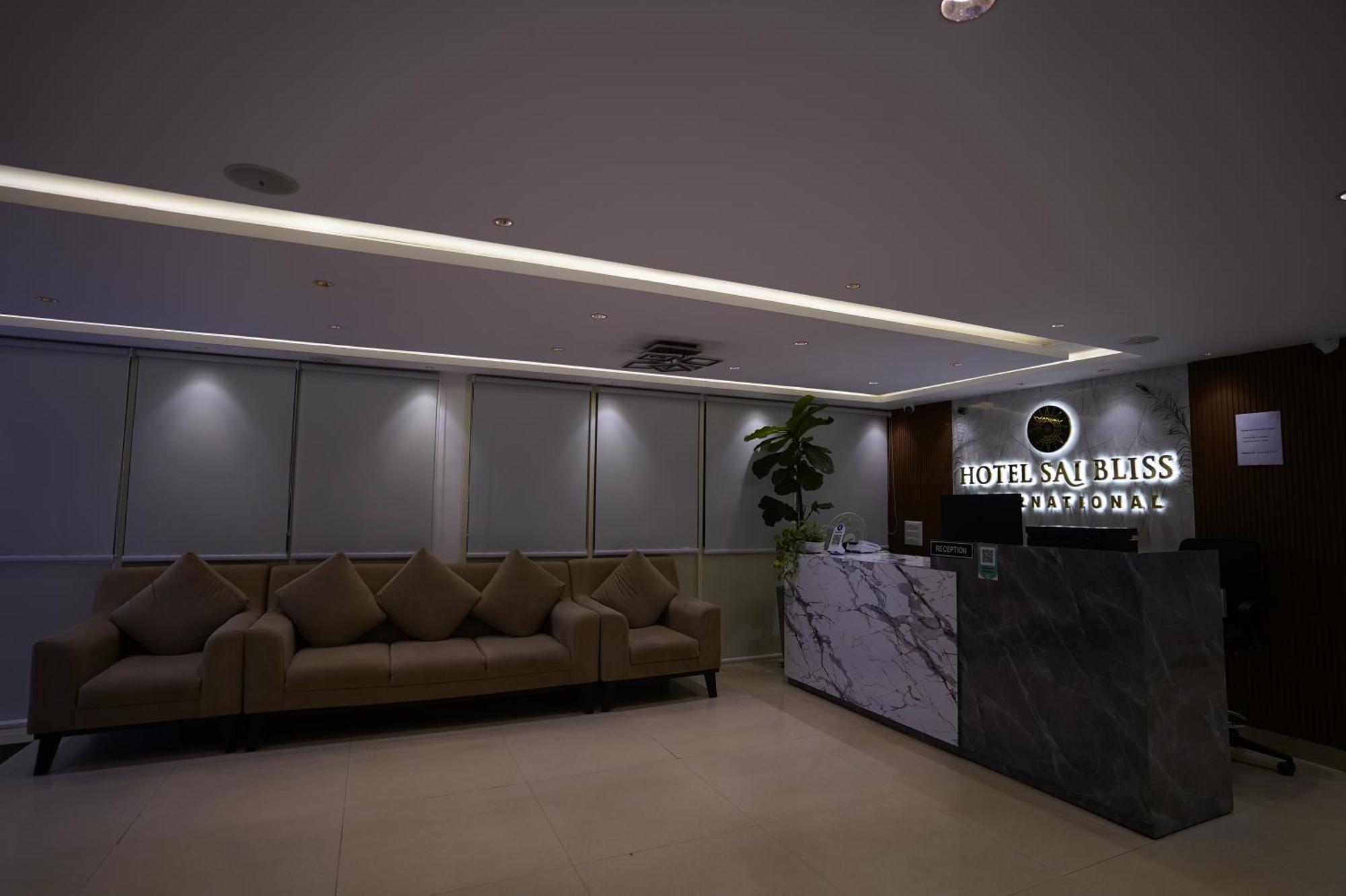 Отель Sai Bliss Residency, Manyata Tech Park Бангалор Экстерьер фото